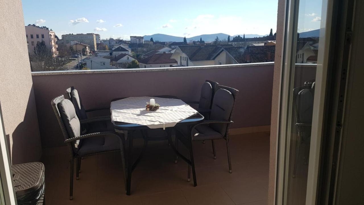 Apartman Lora Ljubuski Luaran gambar