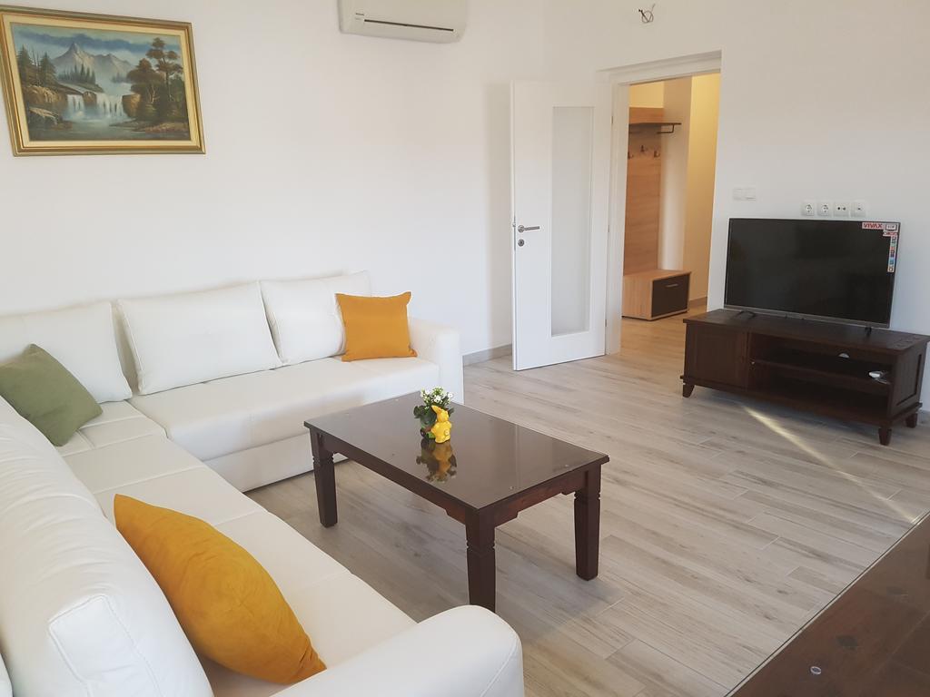 Apartman Lora Ljubuski Luaran gambar